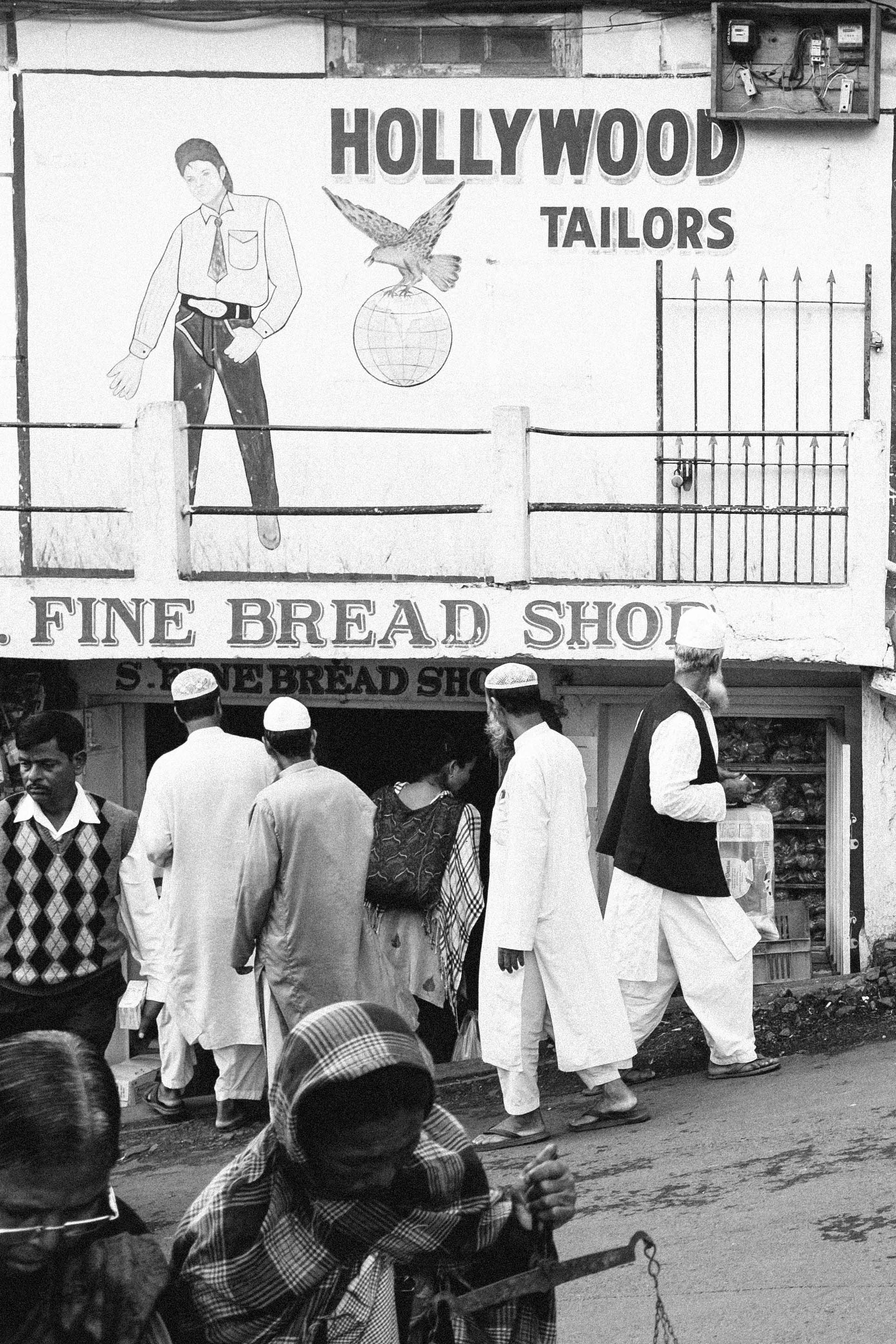 Hollywood Tailors, Laitumkhrah